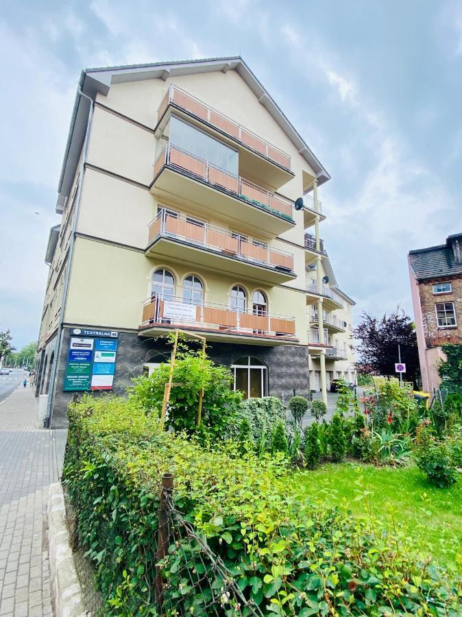 Apartamenty Teatralne Gorzow Wielkopolski Ngoại thất bức ảnh